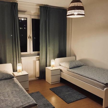Monteurwohnung Fuer 6 Personen In Leipzig Exteriör bild